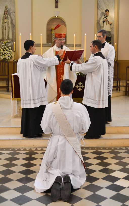 ordenacion-sacerdotal-p.juan-de-dios13