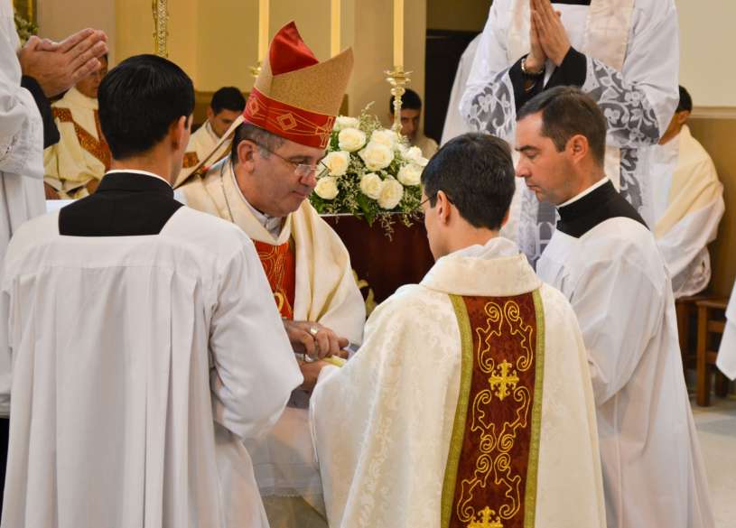 ordenacion-sacerdotal-p.juan-de-dios19