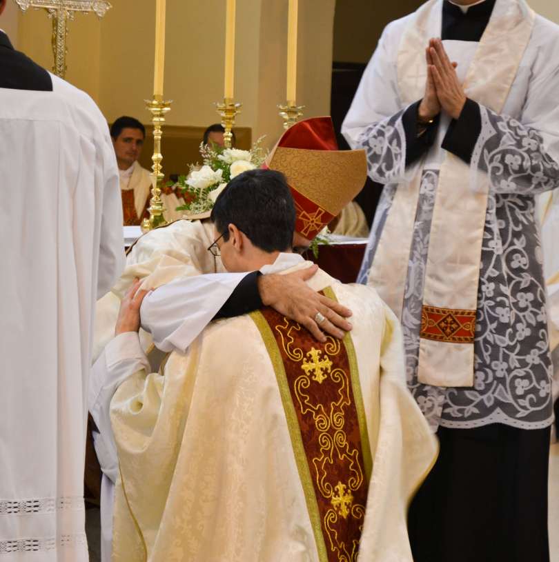 ordenacion-sacerdotal-p.juan-de-dios23