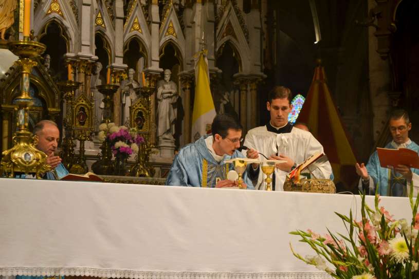 ordenacion-sacerdotal-p.juan-de-dios70