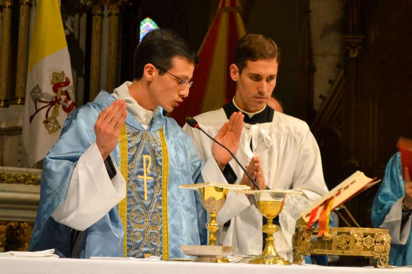 ordenacion-sacerdotal-p.juan-de-dios74