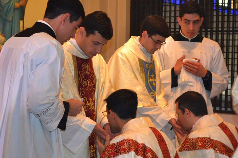 ordenaciones sacerdotales villa elisa 2013_45